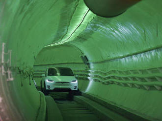 Musk představil tunel pro superrychlou jízdu