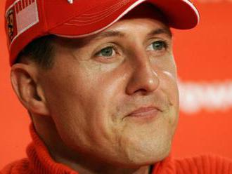 Michael Schumacher prý již není upoután na lůžko, chodit zřejmě může už roky