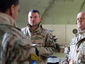 Minister Gajdoš sa spojil s vojakmi, ktorí budú cez sviatky slúžiť v operáciách