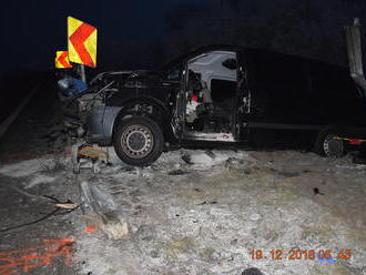 FOTO Vážne dopravné nehody na našich cestách, v Opatovciach sa zranilo 5 ľudí