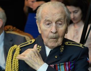 Zemřel jeden z posledních pilotů z druhé světové války Liškutín