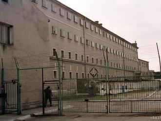 V Banskej Bystrici sú dve väzenia, jedno je v mestskej časti Kráľová