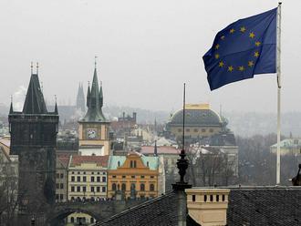 Češi by z EU nevystoupili, ukázal průzkum. Skepse vůči ní je ale výrazná