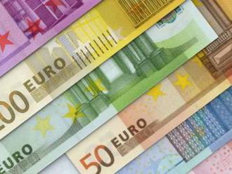 Predpovede o neúspechu eura a eurozóny sa vôbec nenapĺňajú, vyhlásila Cséfalvayová