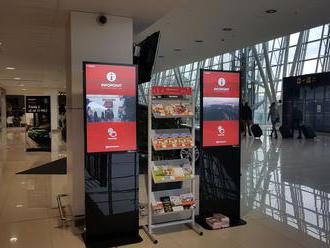Na bratislavskom letisku pribudol multimediálny informačný panel