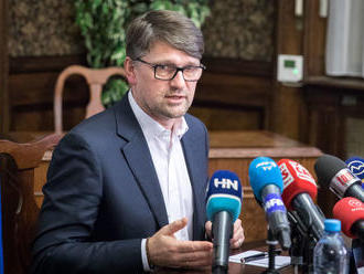 Koaliční poslanci chápu Maďaričovo rozhodnutie odísť z funkcie