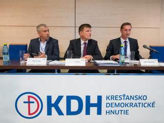 Predsedníctvo KDH chce zmeniť názov strany, bývalí predstavitelia hnutia sú zásadne proti