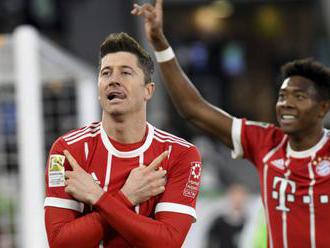 O výhre Bayernu rozhodol Lewandowski z pokutového kopu, Kolín s Hannoverom remizoval