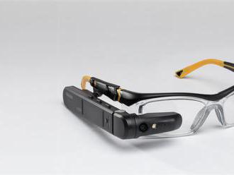 Google Glass podruhé? Toshiba odhalila brýle pro rozšířenou realitu s Windows 10