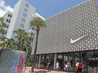 Světová jednička ve sportovním oblečení Nike je ve ztrátě, podepsaly se na tom změny v americkém daň