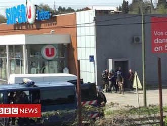 France Trèbes: 'One dead' in hostage-taking at supermarket