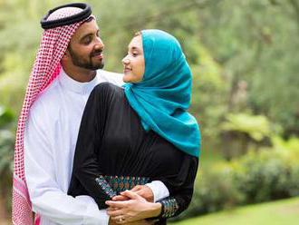 DANA  : Vdala jsem se za muslima a přijala jeho víru. Jsem šťastná...