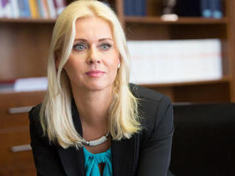Štátna tajomníčka Jankovská mala zobrať úplatok. Ona obvinenia odmieta
