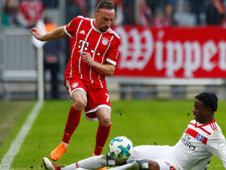 Bayern nasúkal Hamburgu poltucet, hetrik Lewandowského