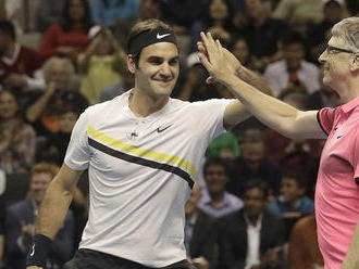 VIDEO: Jeden behal, druhý rozmýšľal. Federer si zahral po boku Gatesa