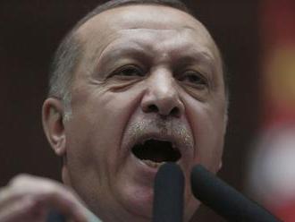 Turecký parlament prerokúva kontroverzné zmeny volebného zákona