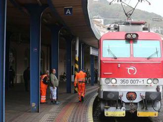 Nákladný vlak zrazil na železničnej stanici v Šali muža