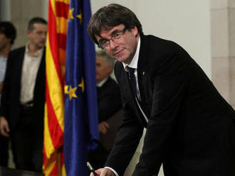Puigdemont je za mrežami odhodlaný pokračovať v boji, tvrdia advokáti