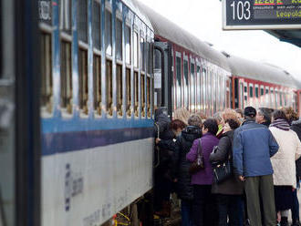 Vlaky sa plnia, štátny dopravca pridal 17 posilových spojov