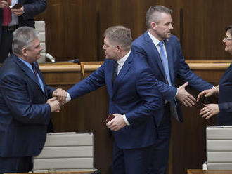 MIMORIADNA SPRÁVA Slovensko má novú vládu: Poslanci dali Pellegriniho kabinetu zelenú