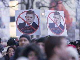 Organizátori zhromaždení Za slušné Slovensko požadujú demisiu vlády, odchod Kaliňáka im nestačí