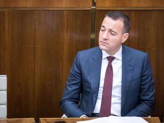 Minister Drucker bude so šéfom NAKA hovoriť aj o Krajmerovi, vyjadril sa aj ku Gašparovi