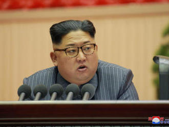 Vůdce Kim Čong-un: KLDR zastavuje jaderné a raketové testy