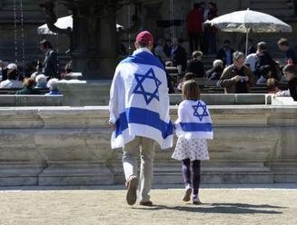 V centru Prahy se sejdou lidé na akci proti antisemitismu