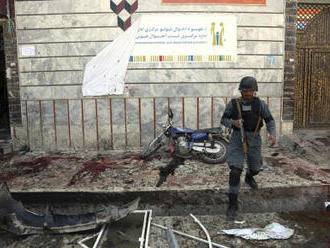 Nejméně 57 mrtvých při sebevražedném atentátu v Kábulu