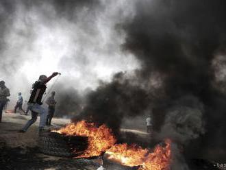 Izraelská armáda zastrelila na hraniciach s pásmom Gazy troch ľudí