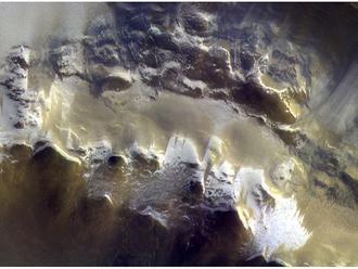 Icy Mars crater stars in ExoMars' colorful image     - CNET