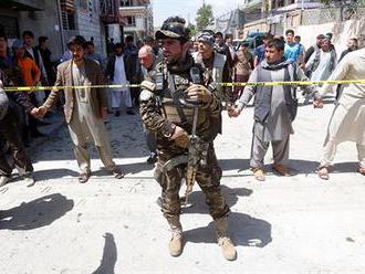 Nejméně dvanáct lidí zabil sebevražedný atentátník v Kábulu, útok souvisel s blížícími se volbami