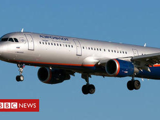 Spy poisoning: UK plays down Russia complaint at plane search