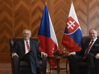 Kiska po stretnutí so Zemanom: Niektorí ruskí diplomati idú ďaleko nad rámec bežnej činnosti