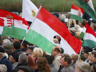 Rečníci budapeštianskej demonštrácie volali po opozičnom zomknutí