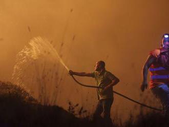 Oheň v lese pri obci Sihla hasiči uhasili,územie kontrolujú zamestnanci Lesov SR