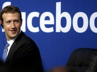 Facebook pri ochrane užívateľov zlyhal, priznal Zuckerberg