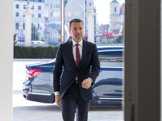 Rezignácia ministra vnútra napätú situáciu na Slovensku neupokojí, tvrdí politológ