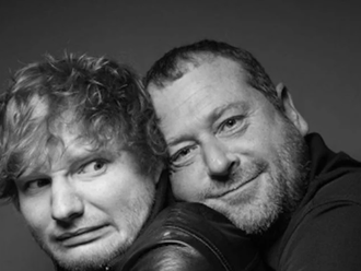 FOTO Bodyguard Eda Sheerana valcuje internet: Vtipné fotky zo života hviezdy