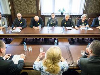 Ministerka Laššáková neodstúpi, svojich odporcov chce presvedčiť prácou
