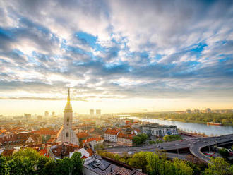 Bratislava spúšťa novú kampaň, prilákať má turistov zo Slovenska