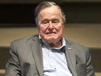 Hospitalizovaný George Bush starší ostáva napriek chorobe veselý
