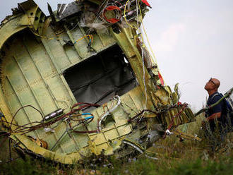 Let MH17 stále lieta - v politikárčení