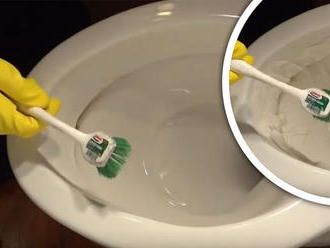 Geniálně jednoduchý návod, jak vyčistit zanesenou záchodovou mísu!