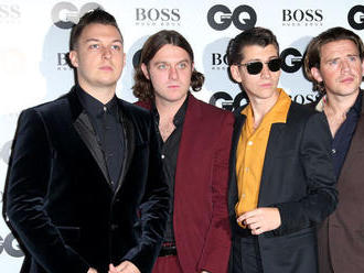 Nový album Arctic Monkeys rozdelil fanúšikov, kritici ho chvália