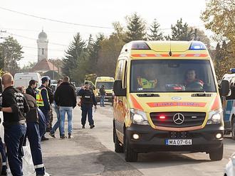 Tragická zrážka nákladiaka s mikrobusom v Maďarsku: 7 mŕtvych, cestujúcich vyťahovali hasiči