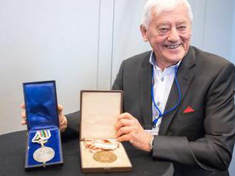 Golonka venoval múzeu SOV olympijské medaily, legendárny hokejista neváhal ani chvíľu