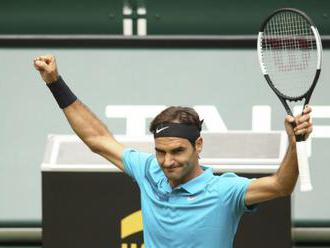 Švajčiar Roger Federer si výhrou zaistil miestenku do semifinále na turnaji v Halle