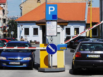 Spoločnosť EEI v Košiciach nechcú, parkovanie vyberala protiprávne