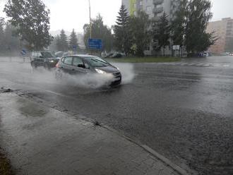 Liptovom sa prehnala búrka: Varovanie pred krúpami a záplavami, toto sú najohrozenejšie miesta!
